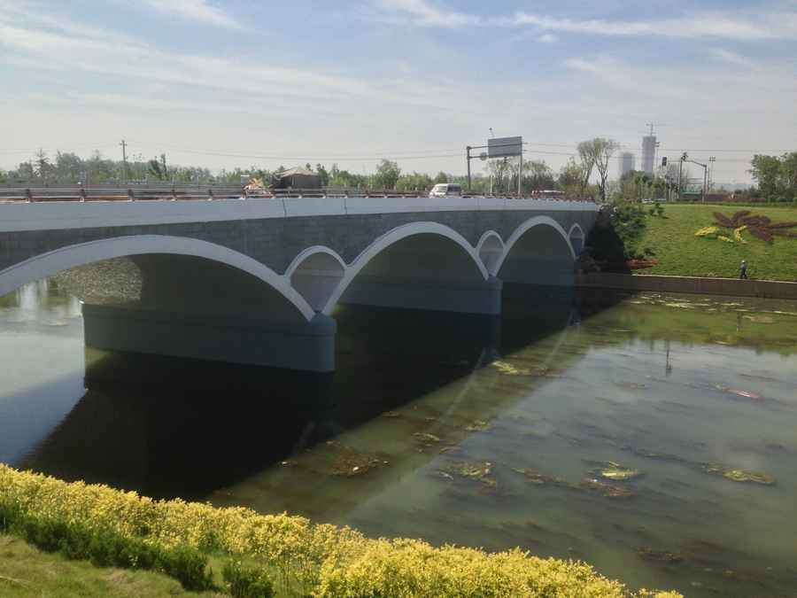 小清河綜合治理二期工程 (1)：榮獲濟(jì)南市市政金杯示范工程、山東省市政金杯示范工程等榮譽(yù)稱號(hào).jpg